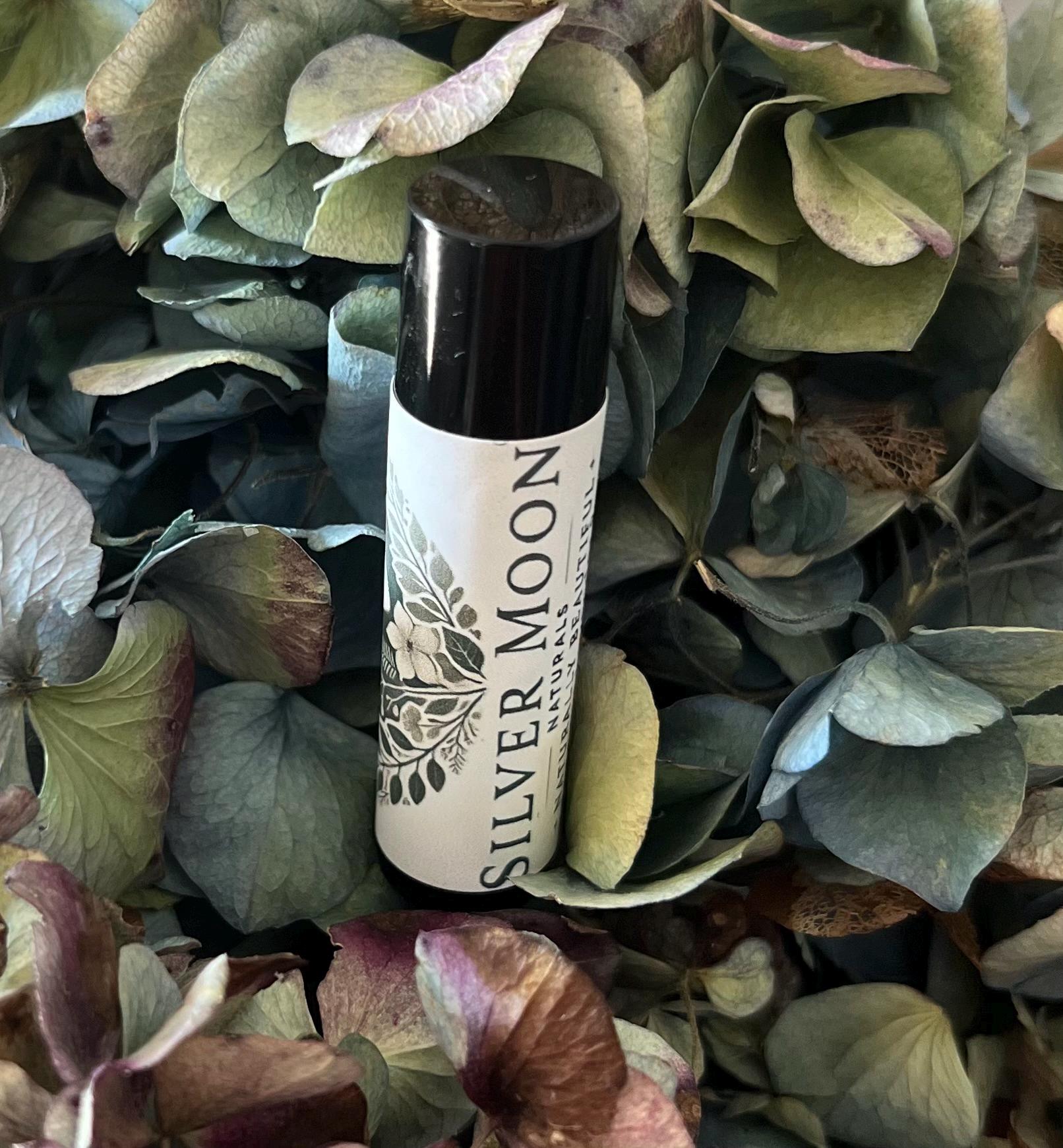 Natural Lip Balm: Hydrating Tallow & Botanical Blend